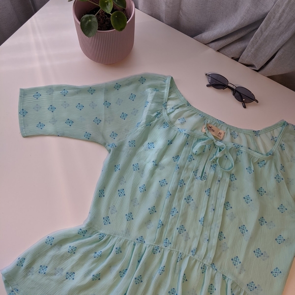 Hollister Peasant Sheer Chiffon Bohemian Top - Picture 4 of 4